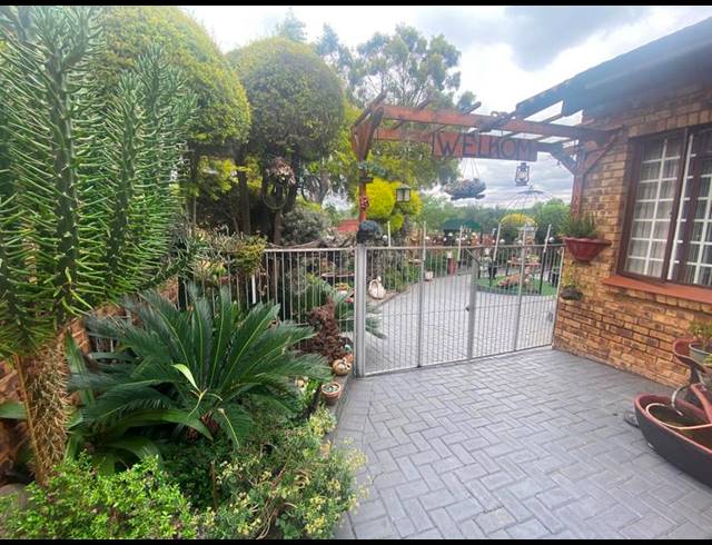 3 BEDROOM TOWNHOUSE FOR SALE IN GHOLFSIG